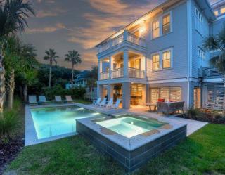 Isle of Palms rental with hot tub